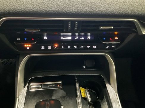 Used 2024 MAZDA CX-90 3.3 Turbo w/ Premium Package image 15