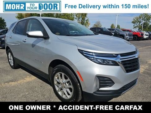 Used 2022 Chevrolet Equinox LT w/ Driver Convenience Package image 2