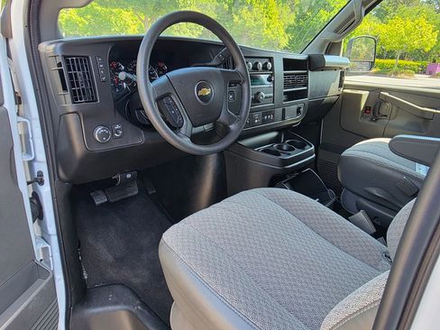 Certified 2025 Chevrolet Express 3500 LS RWD image 11