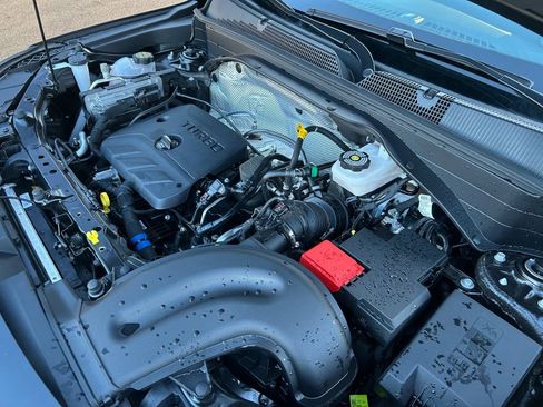 Used 2025 Chevrolet TrailBlazer LT image 30