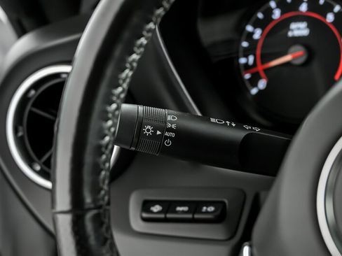 Used 2022 Chevrolet Camaro SS image 32