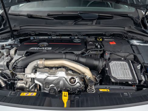 Used 2025 Mercedes-Benz GLA 35 AMG 4MATIC image 29