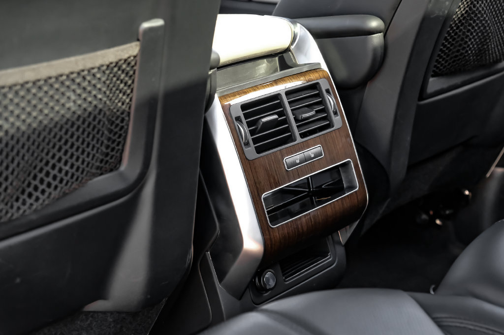 Used 2016 Land Rover Range Rover Sport HSE AWD/4WD image 41