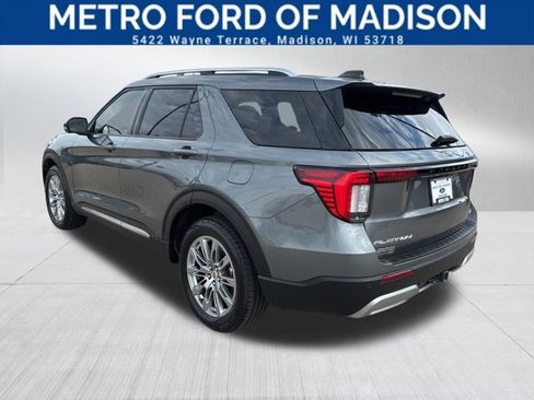 Certified 2025 Ford Explorer Platinum AWD/4WD image 6