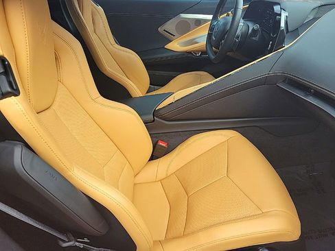 Used 2023 Chevrolet Corvette Stingray Preferred Cpe w/ Battery Protection Package image 17