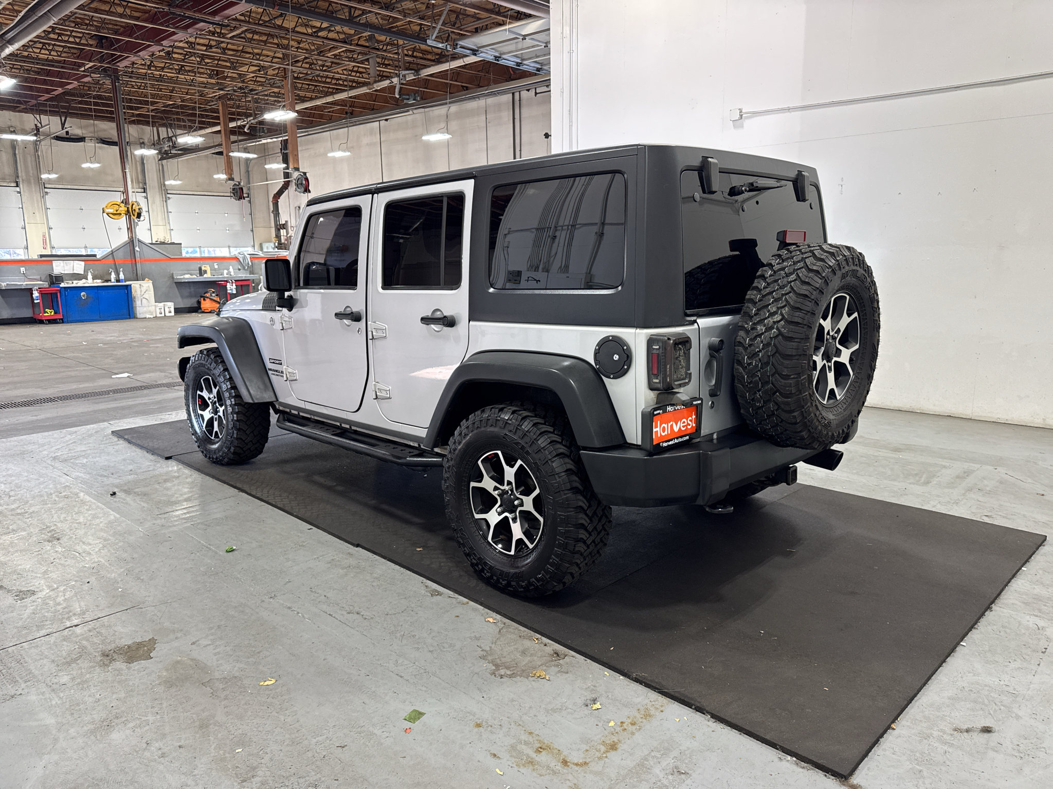 Used 2012 Jeep Wrangler Unlimited Sport AWD/4WD image 6