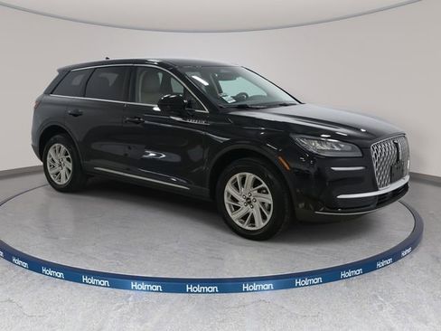 Used 2023 Lincoln Corsair Standard image 3