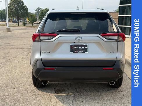 Used 2024 Toyota RAV4 XLE FWD image 4
