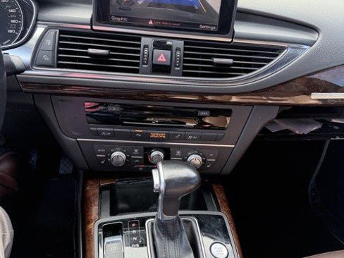 Used 2013 Audi A7 3.0T Premium Plus w/ Premium Plus Pkg image 4