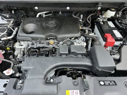 Certified 2022 Toyota RAV4 LE image 23