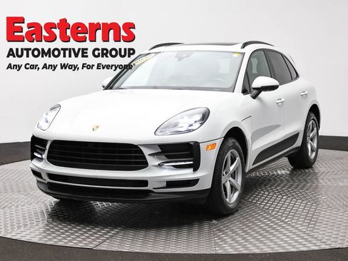 Used 2021 Porsche Macan AWD/4WD image 1