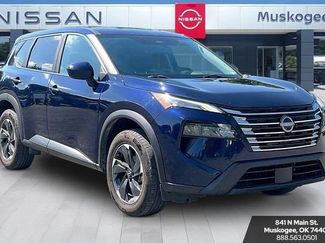 Used 2024 Nissan Rogue SV FWD video 1
