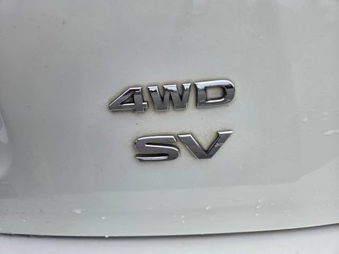 Used 2018 Nissan Pathfinder SV AWD/4WD image 28