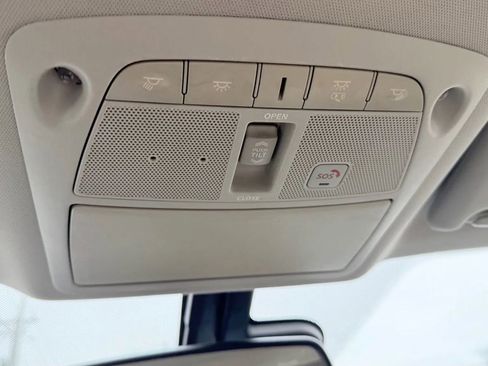 Used 2017 Nissan Maxima Platinum image 40