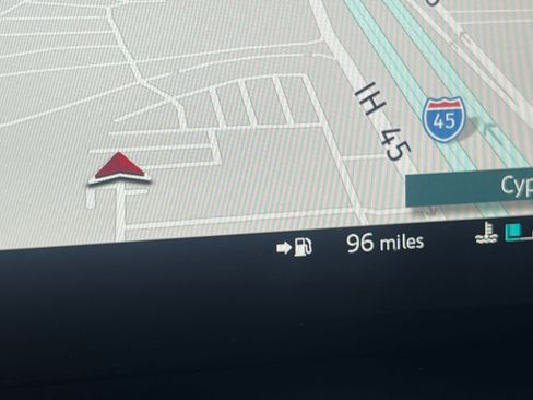 New 2026 Land Rover Defender 110 V8 image 26