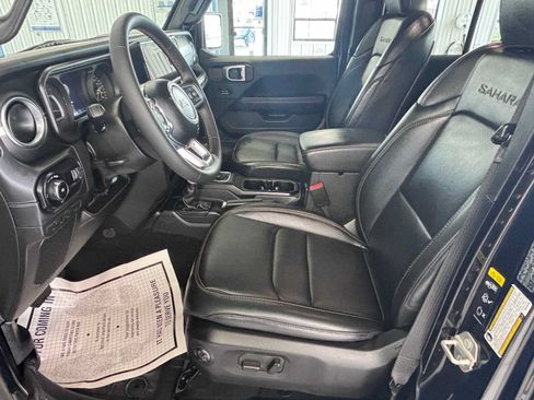Used 2024 Jeep Wrangler Unlimited Sahara AWD/4WD image 17