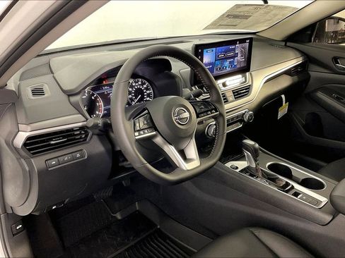 New 2026 Nissan Altima 2.5 SR AWD/4WD image 8