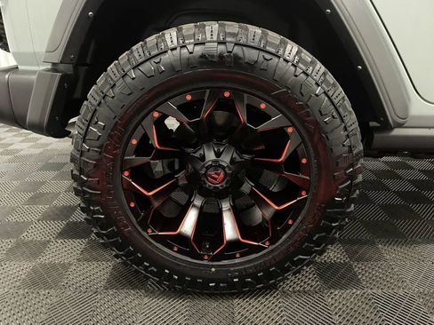 Used 2023 Jeep Wrangler Unlimited w/ Sun & Screen Package AWD/4WD image 21