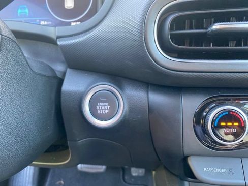 Used 2023 Hyundai Kona Limited FWD image 23