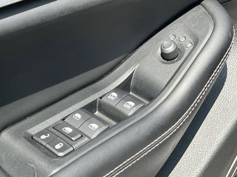 Used 2023 Jeep Grand Cherokee Limited AWD/4WD image 13