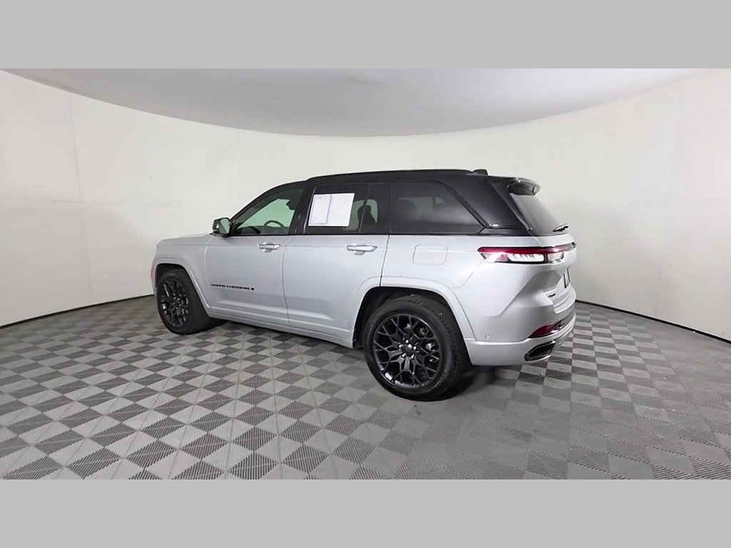 Used 2025 Jeep Grand Cherokee Summit w/ Obsidian Package AWD/4WD image 45
