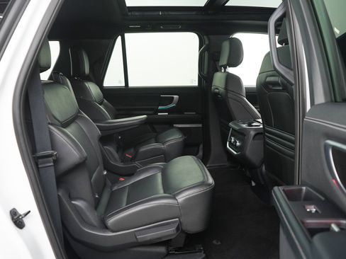 Used 2025 Ford Expedition Max Platinum w/ Stealth Appearance Package AWD/4WD image 13