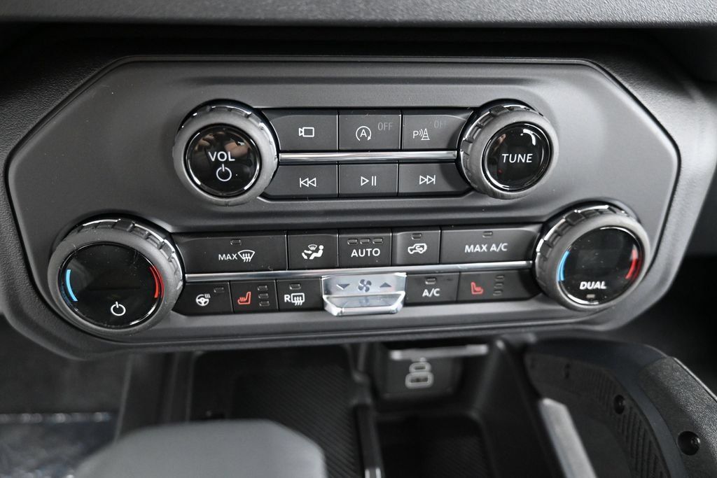 New 2026 Ford Bronco Raptor AWD/4WD image 17