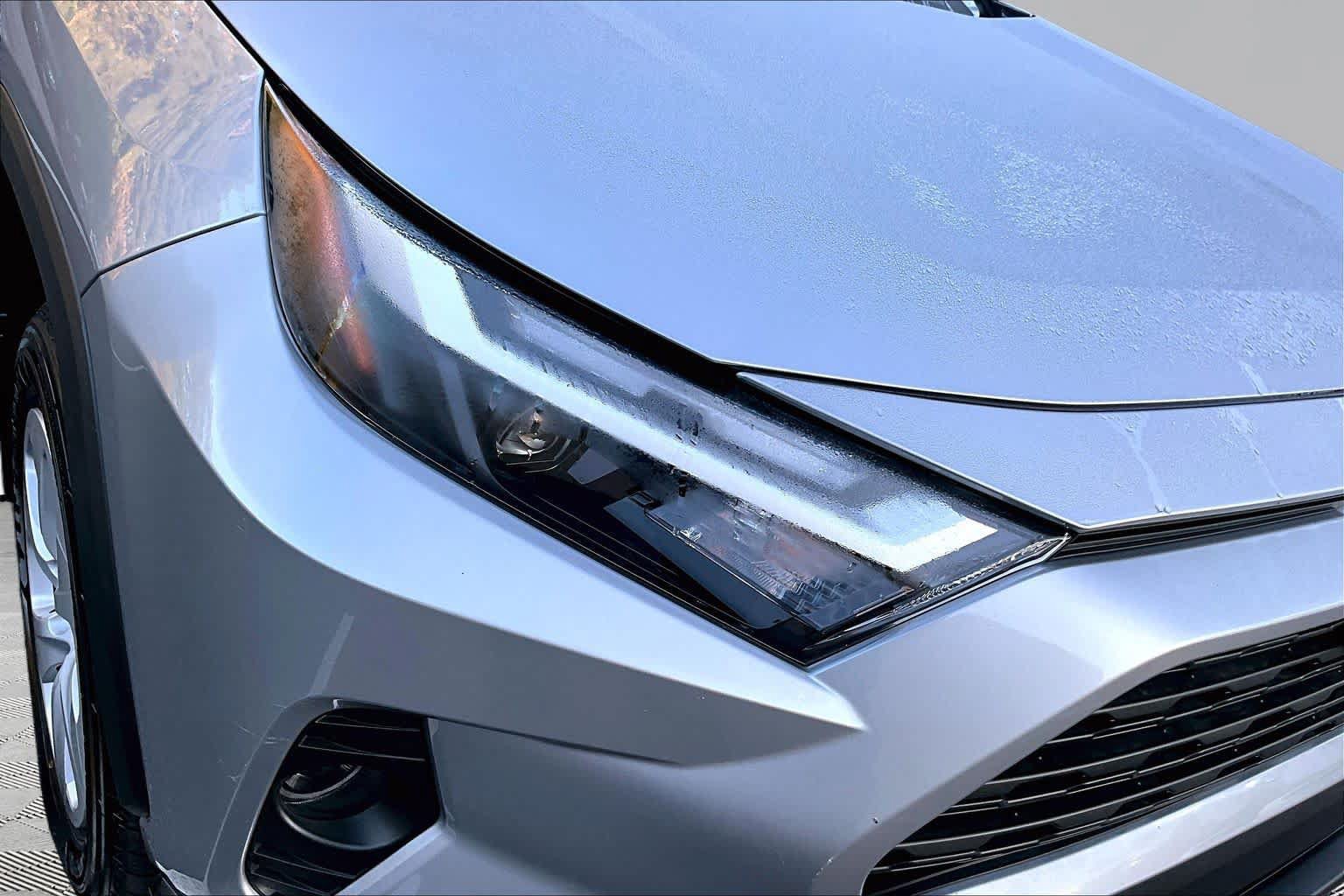 Certified 2025 Toyota RAV4 LE FWD image 28