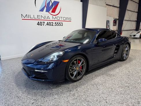 Used 2017 Porsche 718 Cayman S RWD image 14
