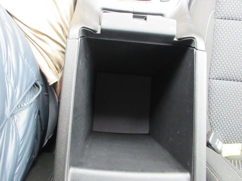 Used 2023 GMC Acadia SLE w/ Driver Convenience Package image 27