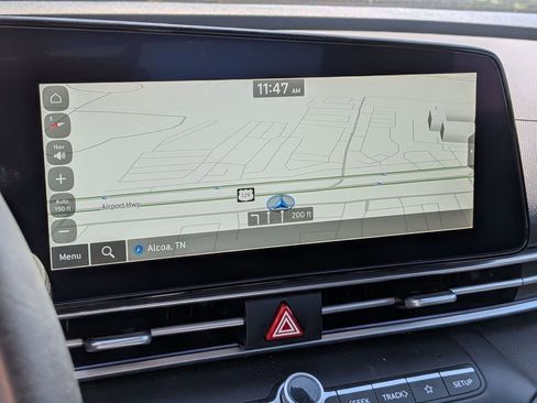 Used 2025 Hyundai Elantra SEL FWD image 16