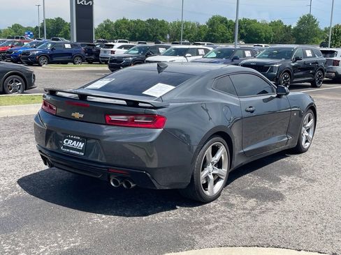 Used 2018 Chevrolet Camaro SS RWD image 7