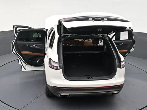 Used 2023 Lincoln Nautilus Reserve FWD image 32