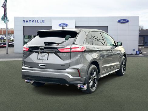 Used 2023 Ford Edge SE w/ Black Appearance Package image 5