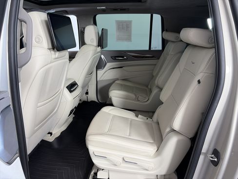 Used 2023 Cadillac Escalade ESV Premium Luxury Platinum w/ LPO, Radiant Package AWD/4WD image 7