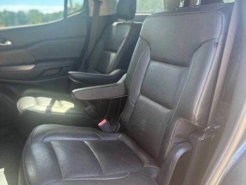 Used 2019 GMC Acadia SLT image 24