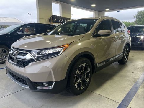 Used 2019 Honda CR-V Touring image 3