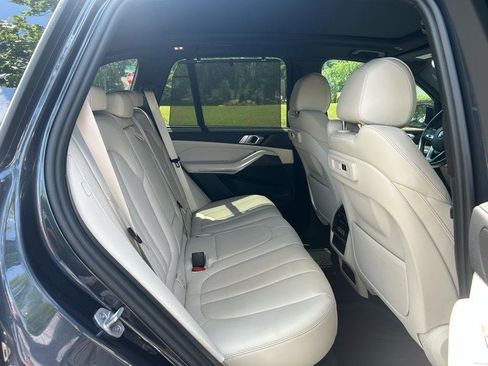 Used 2022 BMW X5 sDrive40i w/ Premium Package image 25