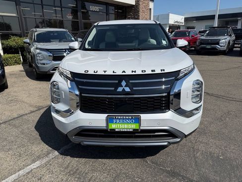 New 2026 Mitsubishi Outlander SE AWD/4WD image 4