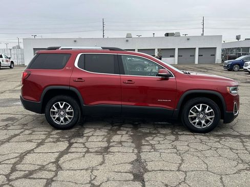 Used 2023 GMC Acadia SLT w/ Preferred Package image 6