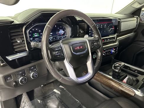 Used 2022 GMC Sierra 1500 Elevation AWD/4WD image 11