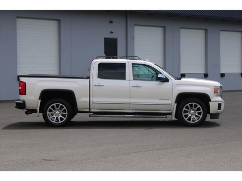 Used 2015 GMC Sierra 1500 Denali AWD/4WD image 4