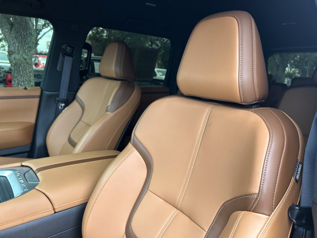 Used 2025 Nissan Armada SL w/ Captain's Chari Seat Package RWD image 22