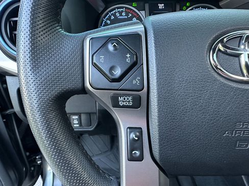 Used 2023 Toyota Tacoma Limited image 30