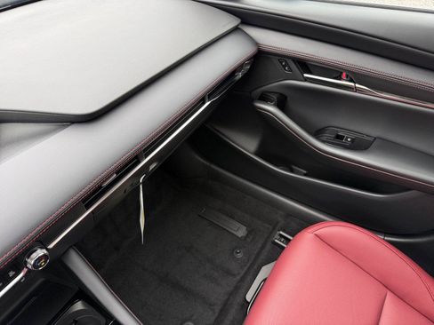 New 2026 MAZDA MAZDA3 Carbon AWD/4WD image 31