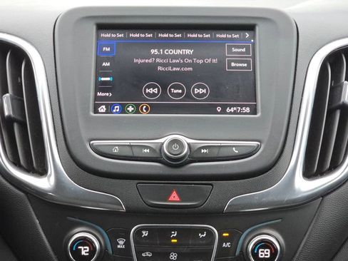 Used 2020 Chevrolet Equinox LT image 19