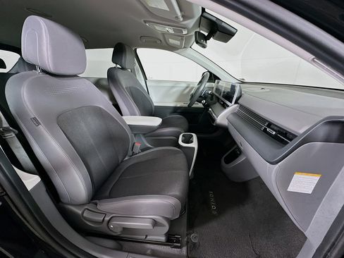 Used 2024 Hyundai Ioniq 5 SEL RWD image 31