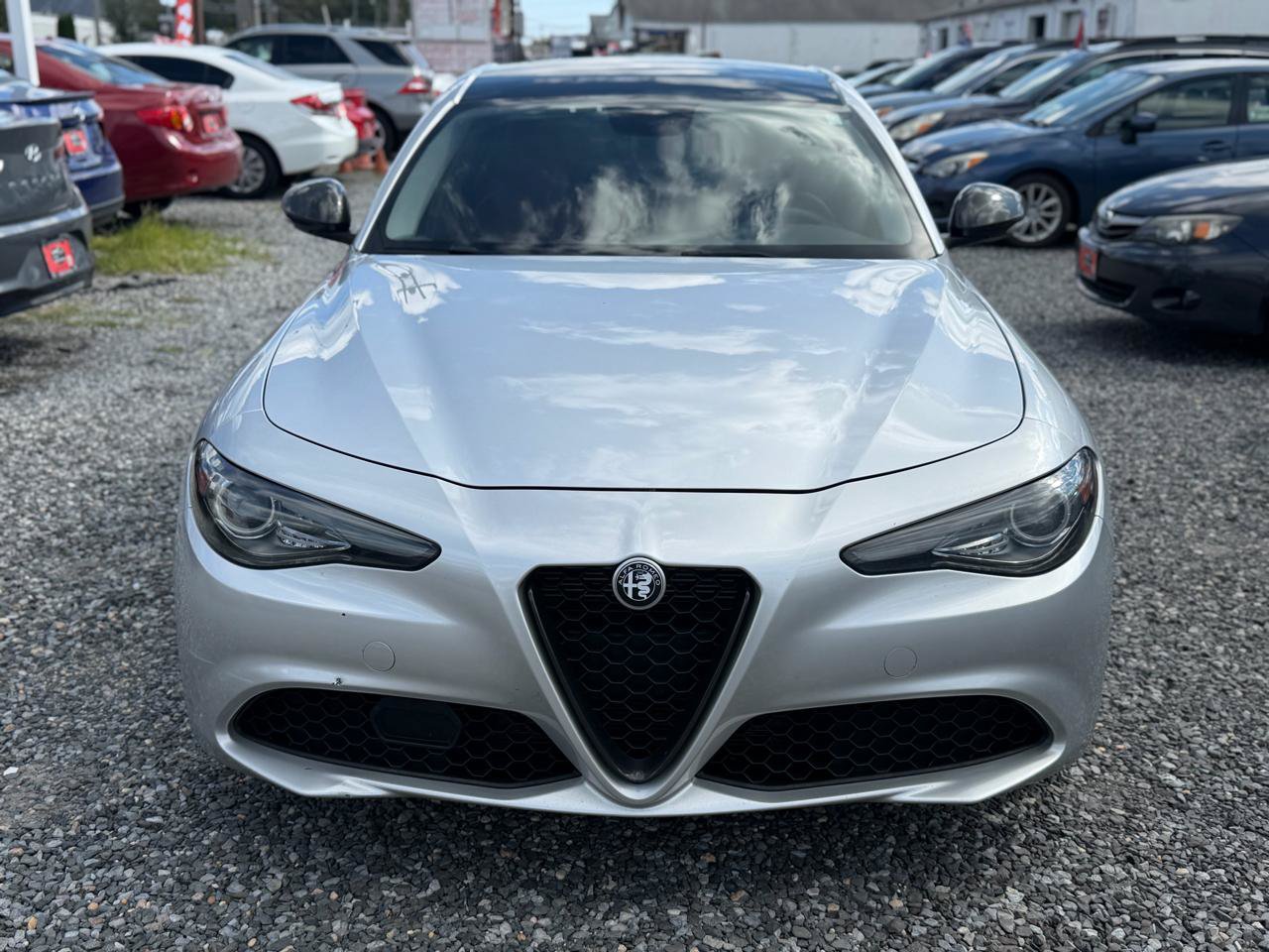 Used 2019 Alfa Romeo Giulia AWD image 2