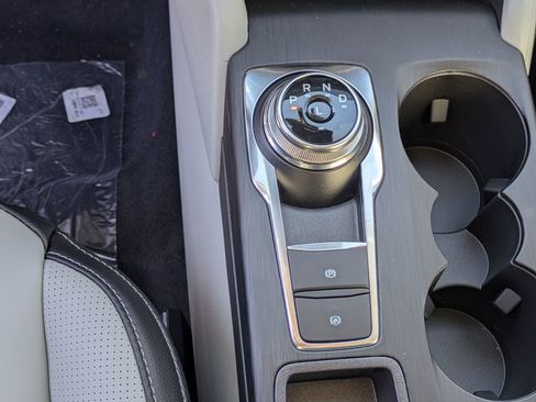 New 2026 Ford Escape Platinum w/ Premium Technology Package image 23