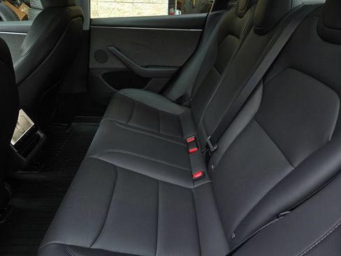 Used 2024 Tesla Model 3 Standard Range RWD image 12